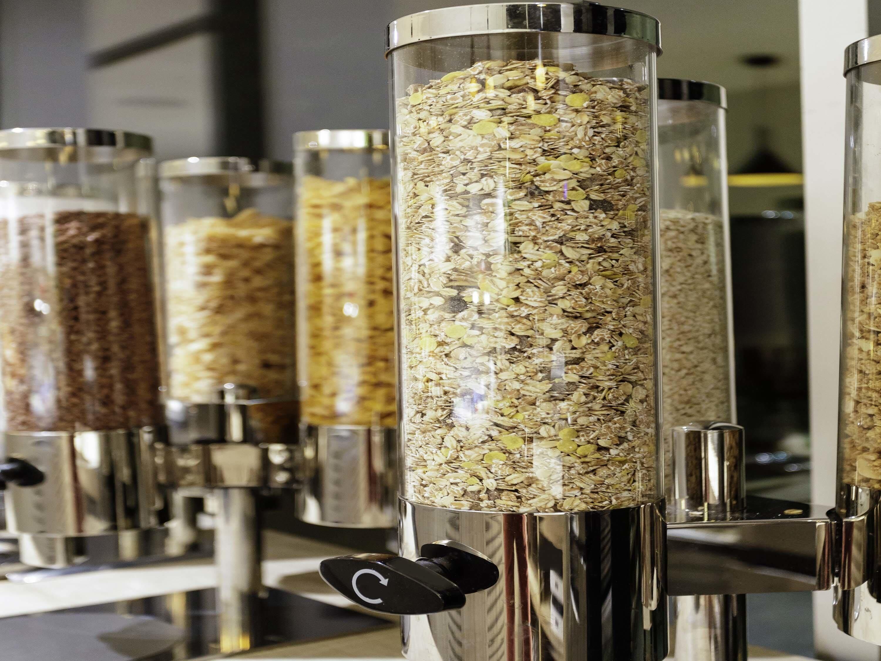 daily buffet breakfast (eur 20 per person)