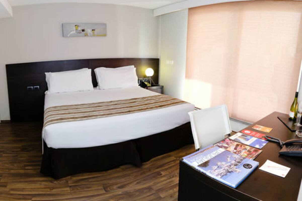 Literie de qualité supérieure, surmatelas, minibar