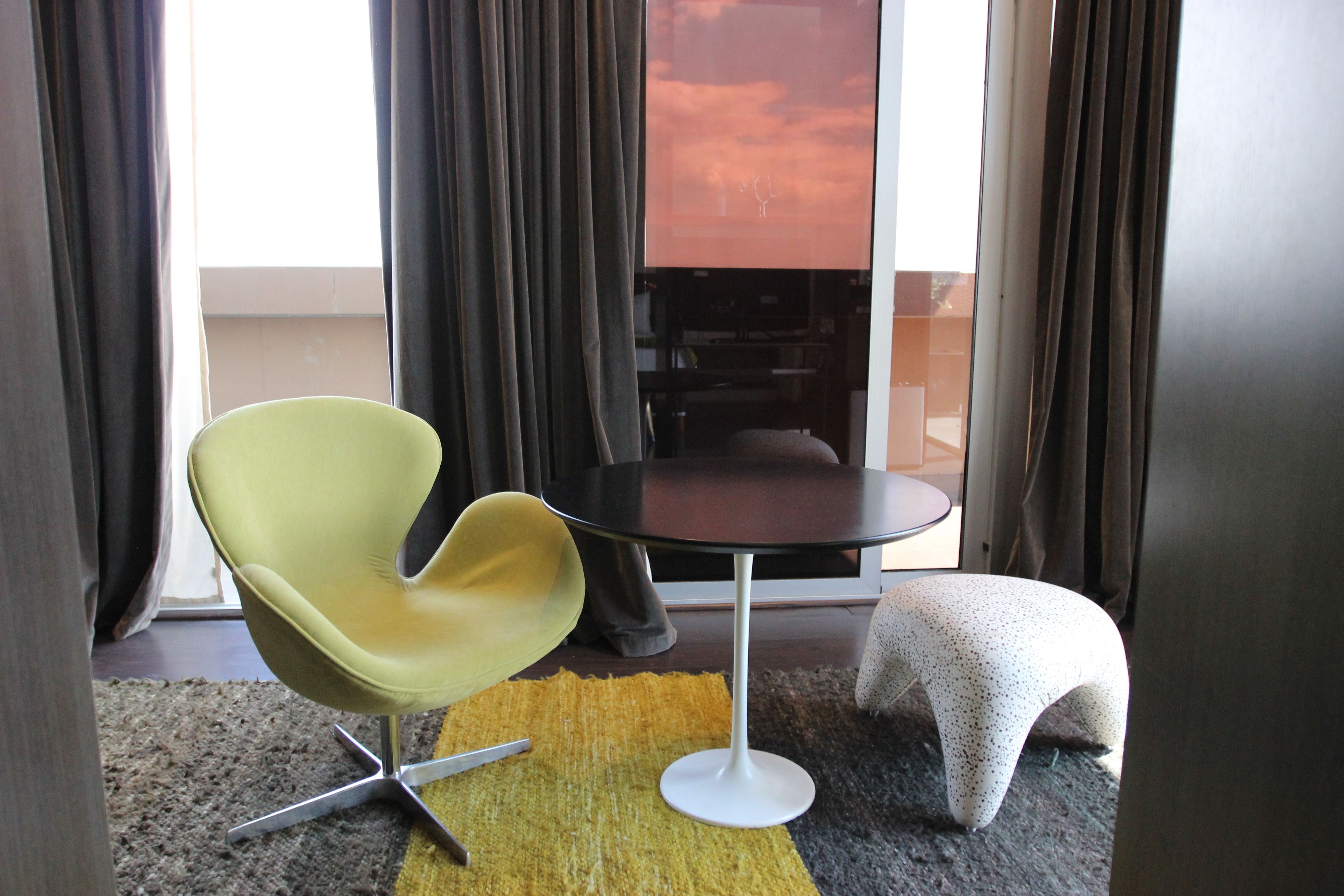 suite, 1 king bed | minibar, in-room safe, desk, blackout curtains