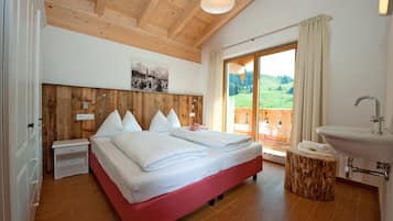 1 bedroom, hypo-allergenic bedding, in-room safe, individually decorated