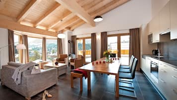 1 bedroom, hypo-allergenic bedding, in-room safe, individually decorated