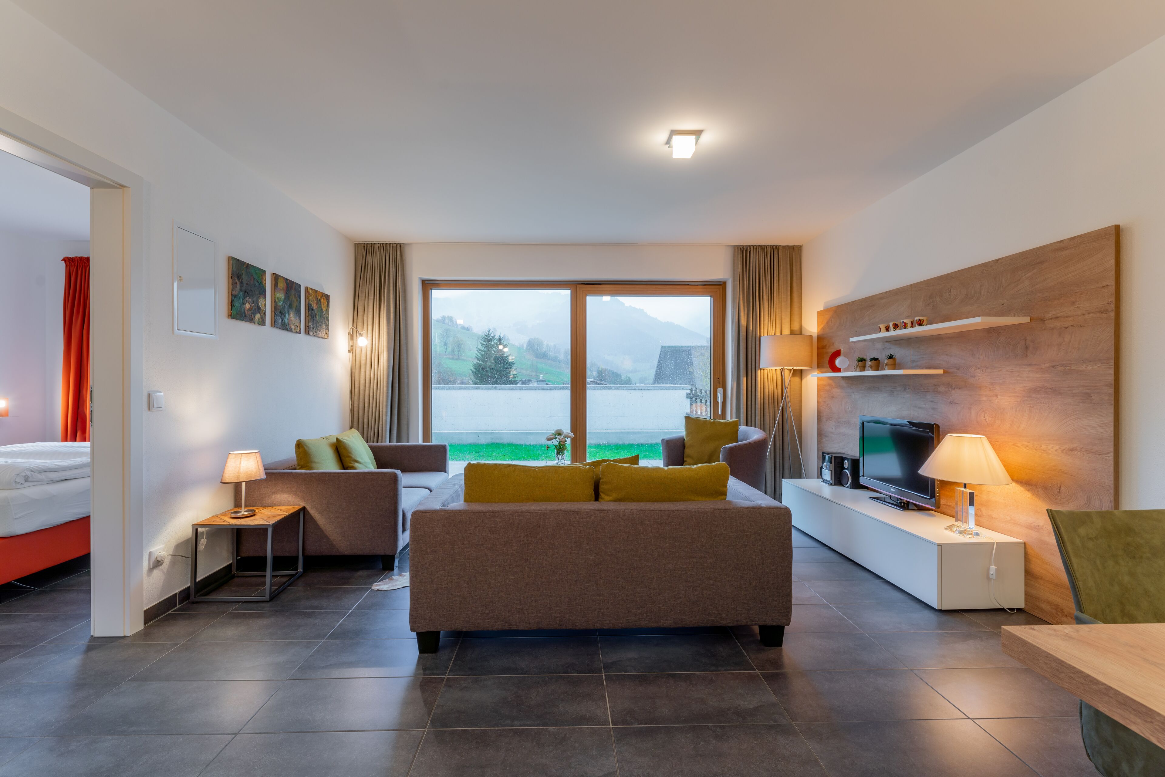 Alpine Comfort (add. final cleaning fee € 100,-) | 1 bedroom, hypo-allergenic bedding, in-room safe, individually decorated