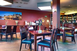 Breakfast, lunch and dinner served - Hotel Focus Gdansk (Gdansk)