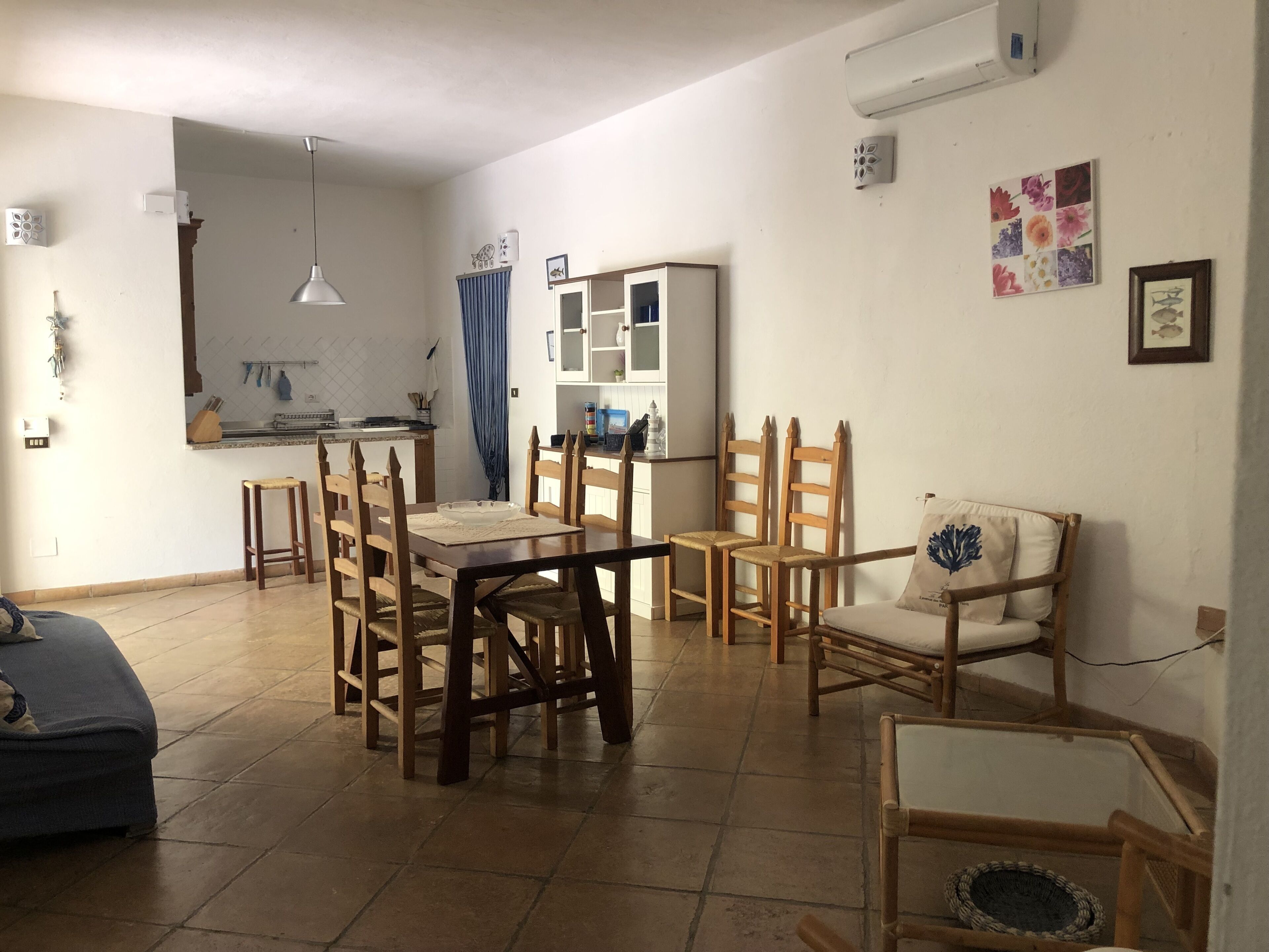 family villa, partial sea view | living area | tv