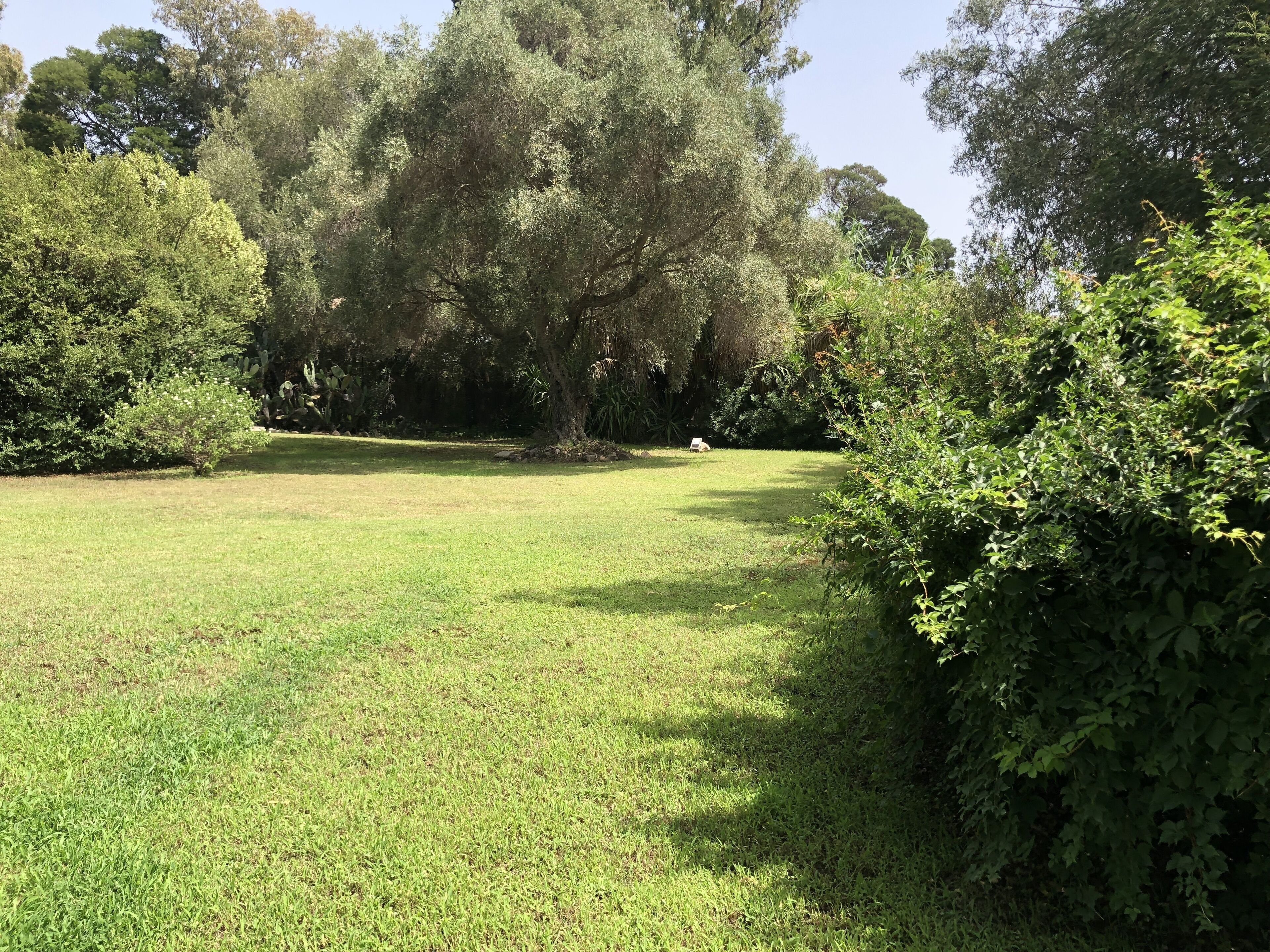 family villa, partial sea view | garden view