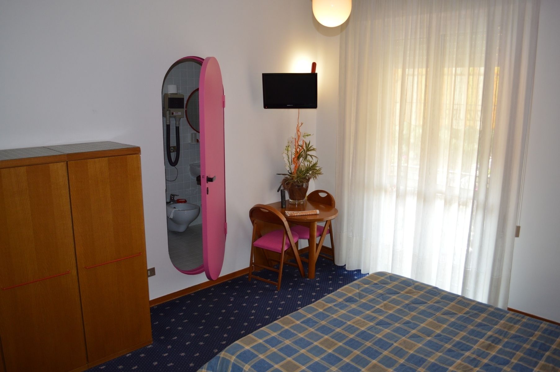 in-room safe, cots/infant beds, free wifi, bed sheets