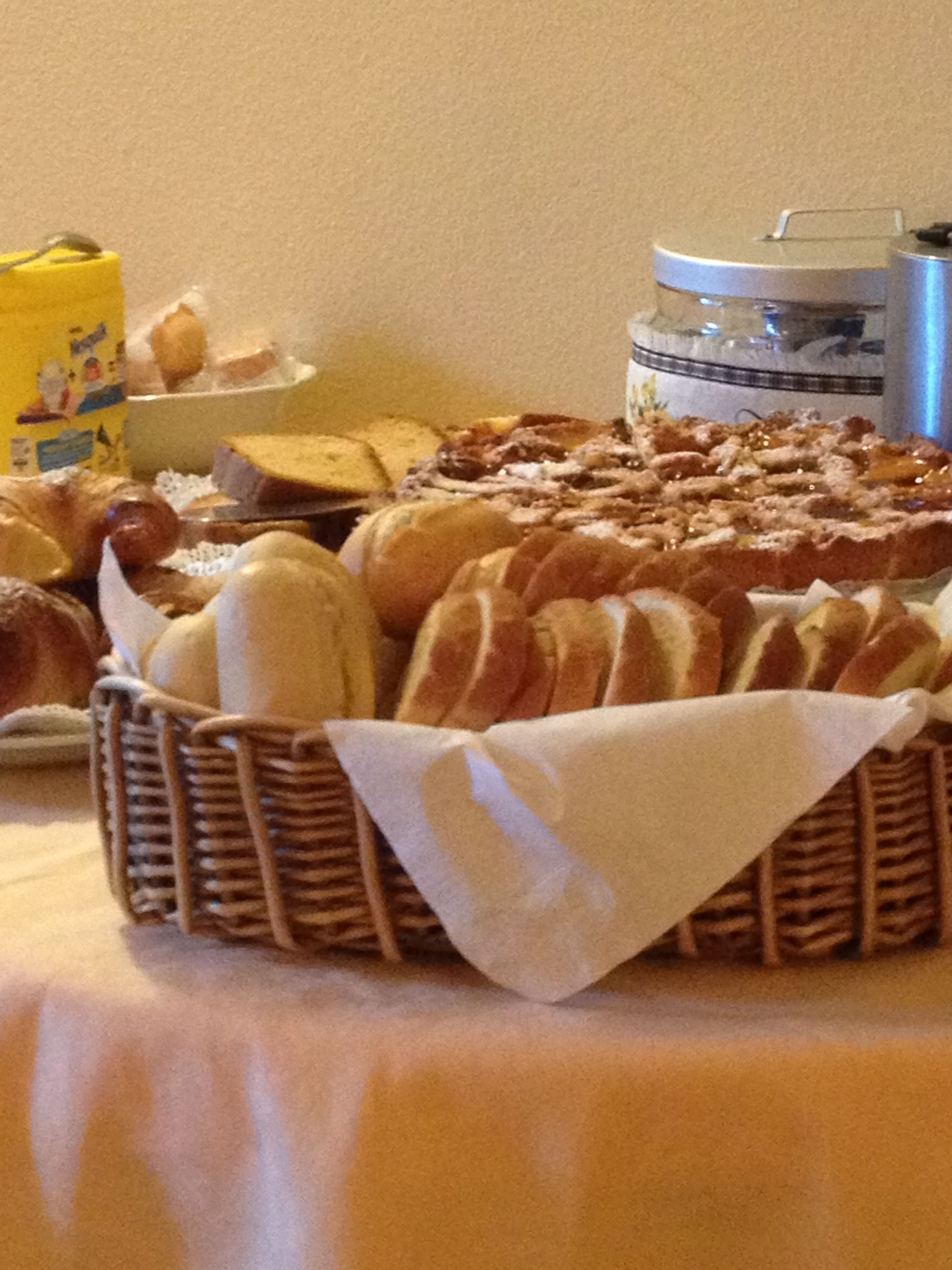 daily buffet breakfast (eur 9 per person)