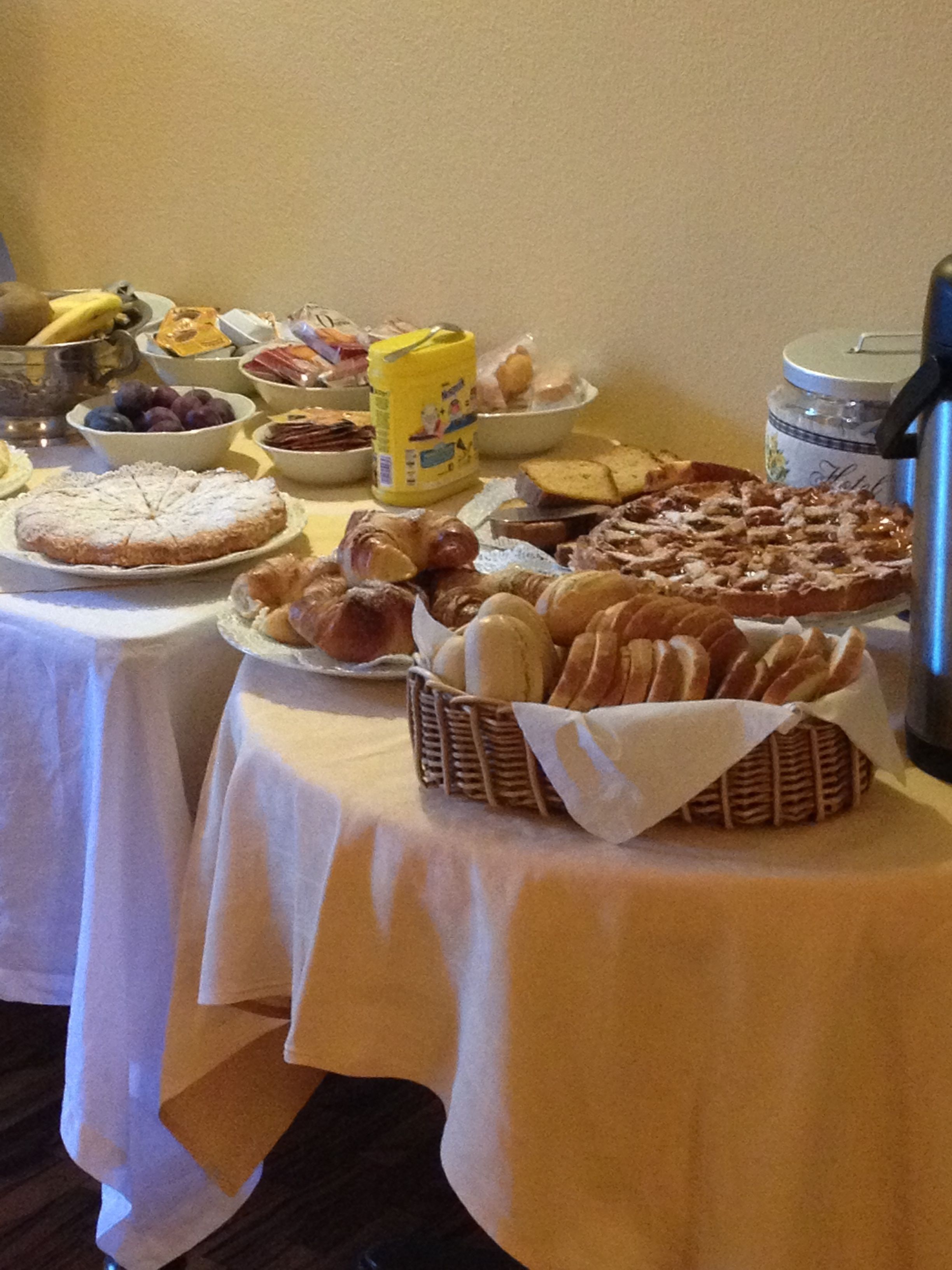 daily buffet breakfast (eur 9 per person)