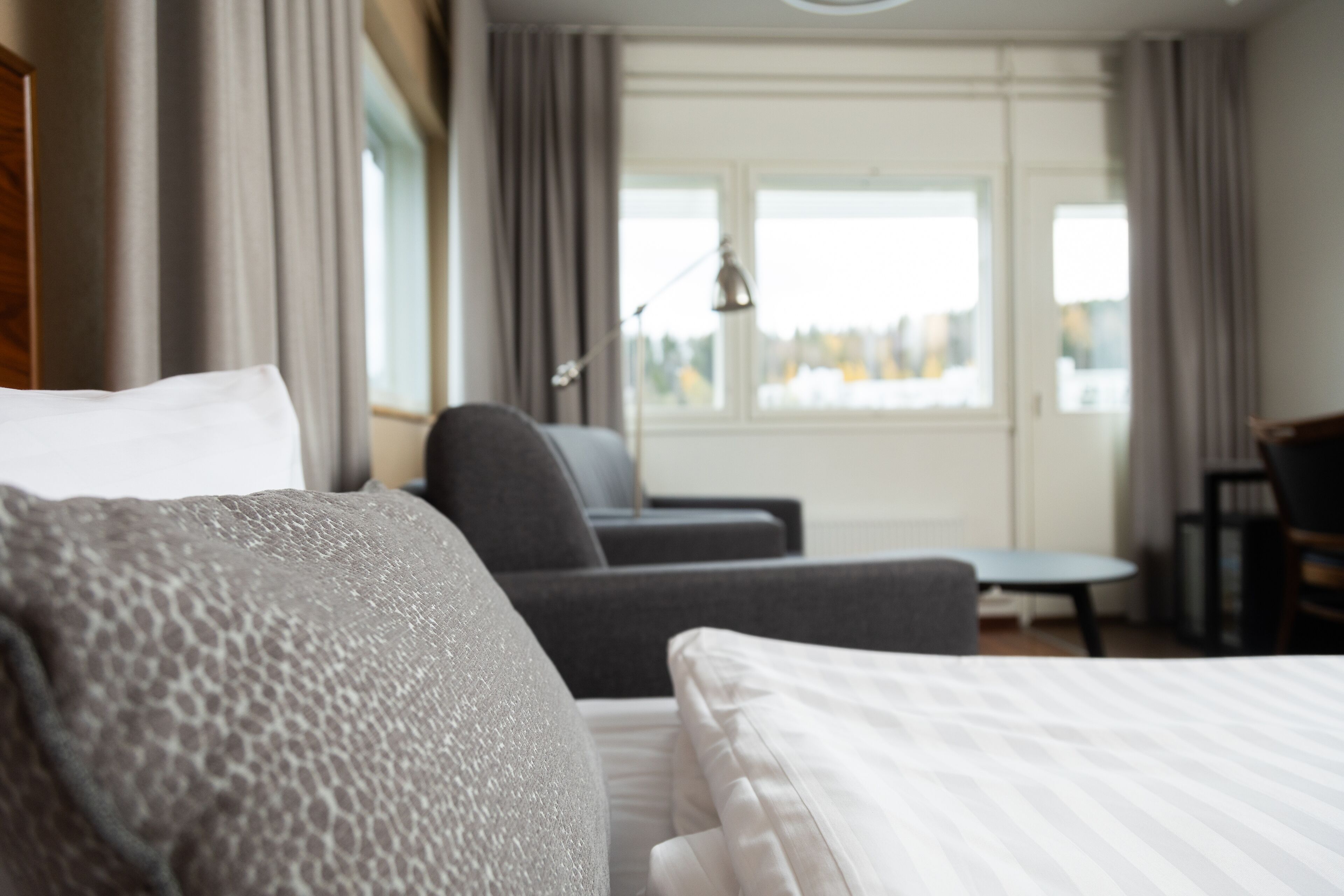 โต๊ะทำงาน, เตารีด/โต๊ะรีดผ้า, Wi-Fi ฟรี, ผ้าปูที่นอน