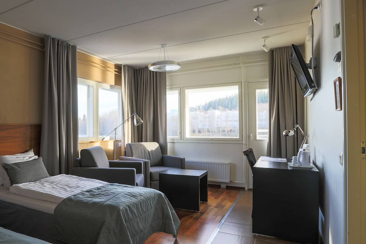 desk, iron/ironing board, free wifi, bed sheets