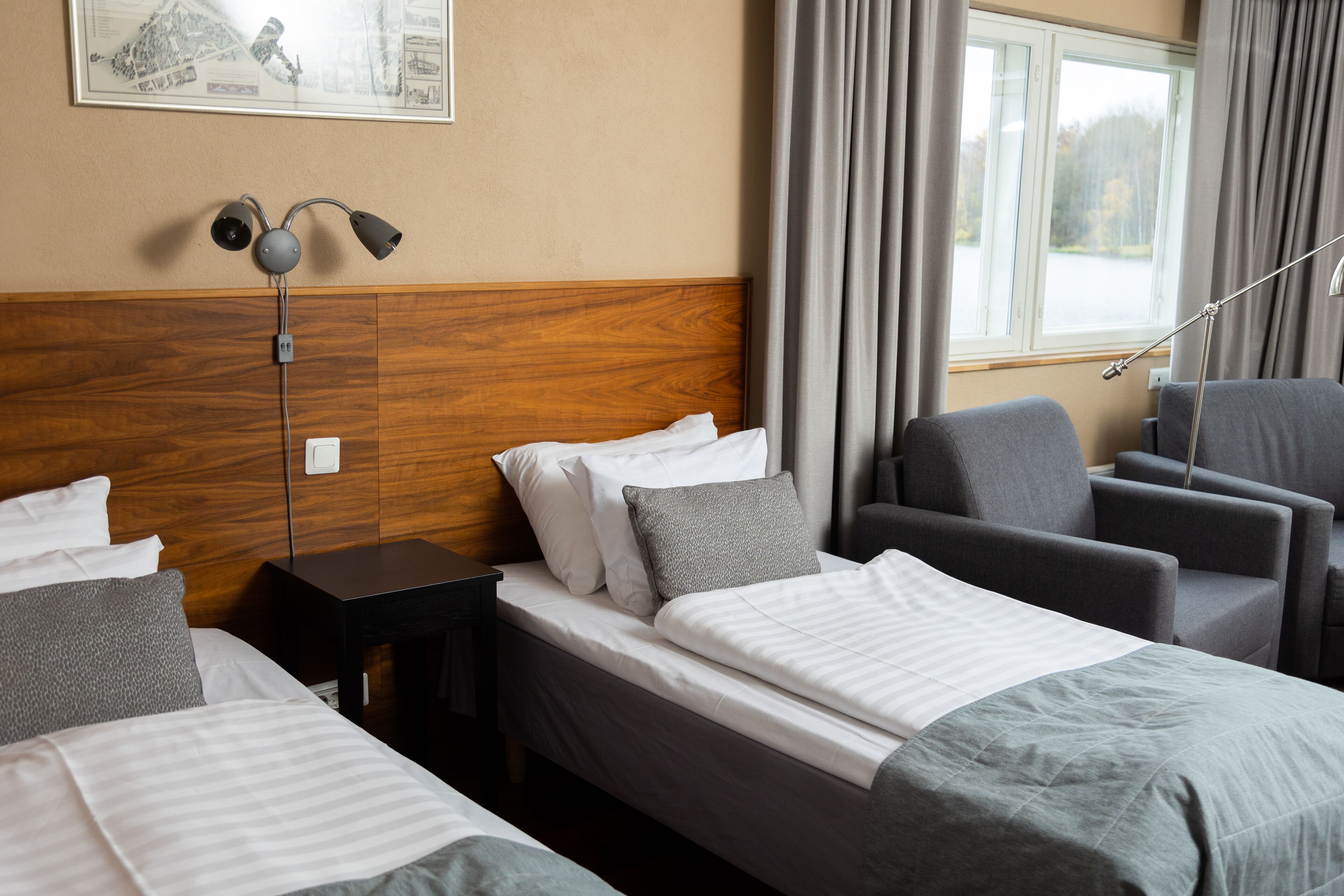 desk, iron/ironing board, free wifi, bed sheets