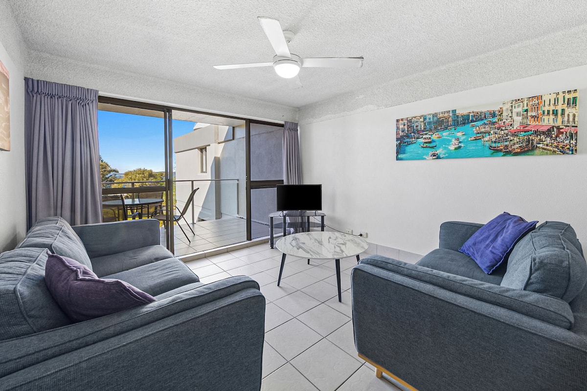 Air conditioned Apartment 3 bedrooms