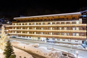 Exterior - Radisson Residences Savoia Palace Cortina d’Ampezzo (Cortina d'Ampezzo)