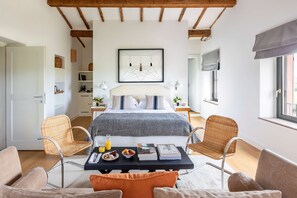 Junior Suite | In-room safe, individually decorated, individually furnished, desk - Resort Locanda Rossa (Capalbio)