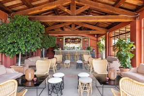 Snack bar