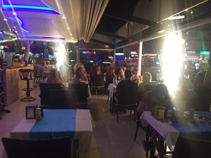Bar (on property) - Semiz Apart Hotel (Alanya)