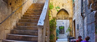 Rodrigo Apartments