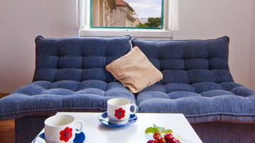 Two Bedroom Apartment for 5 people | Desk, soundproofing, iron/ironing board, free cots/infant beds