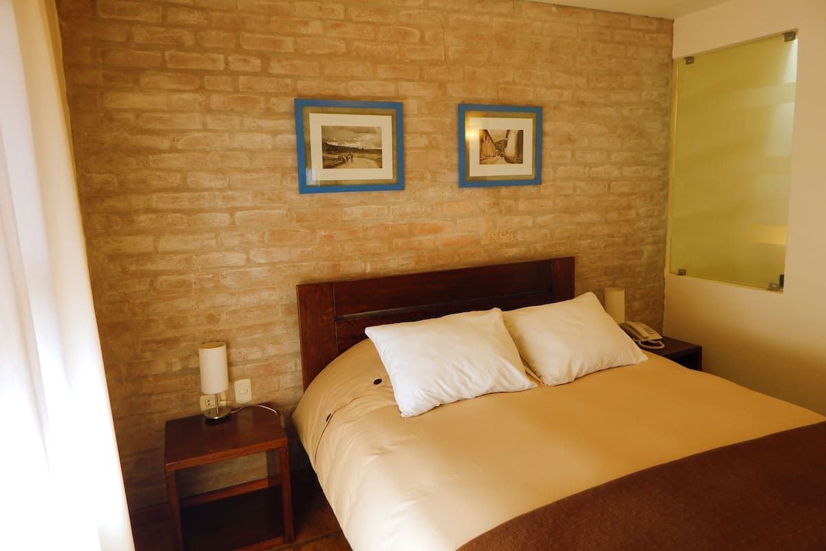 Premium bedding, in-room safe, free cots/infant beds, free WiFi