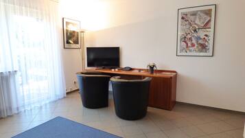 Classic Double Room | Desk, blackout drapes, iron/ironing board, free WiFi