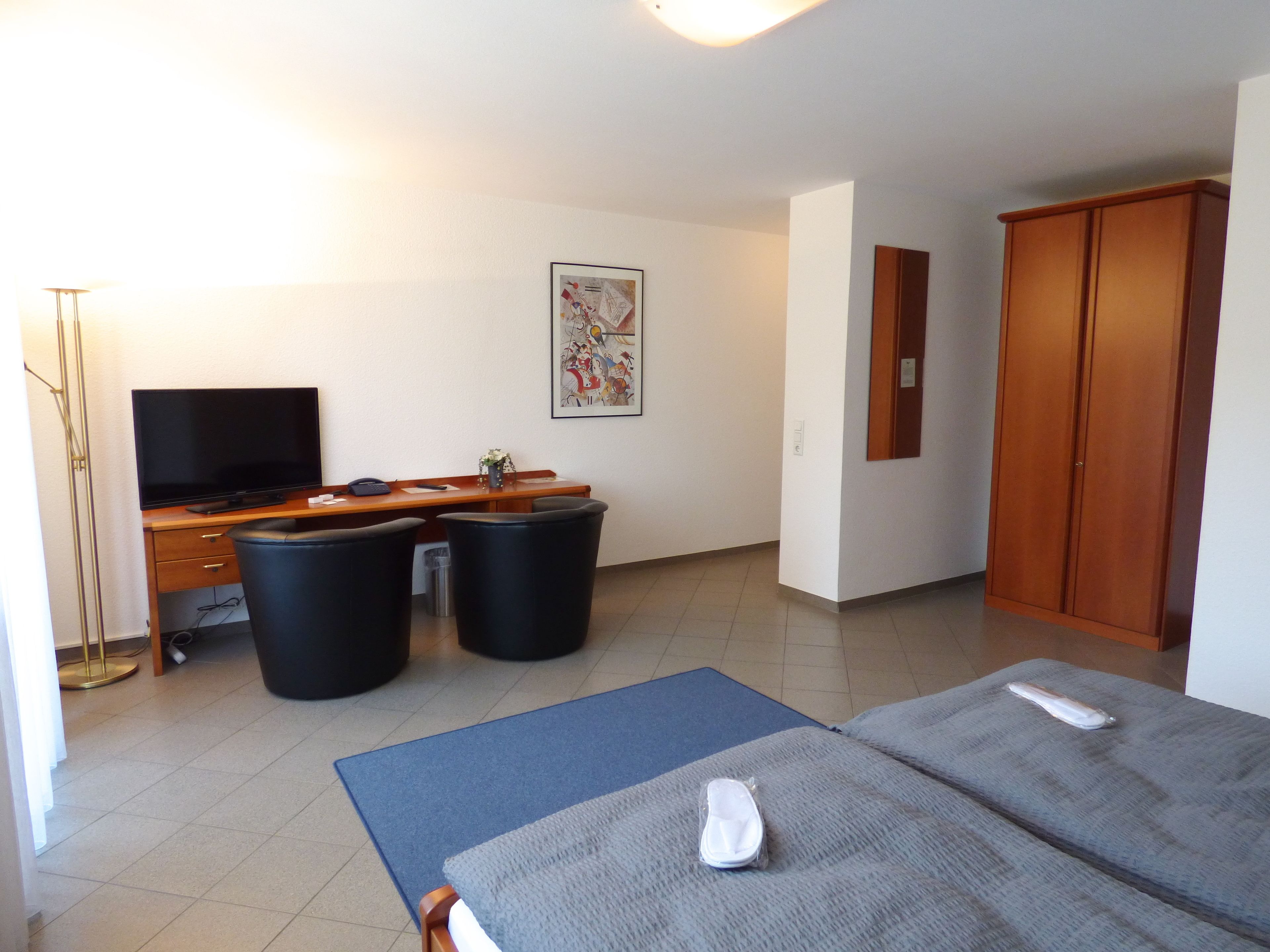 Habitación clásica doble | Escritorio, cortinas opacas, tabla de planchar con plancha y wifi gratis