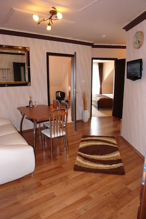 Luxury Suite