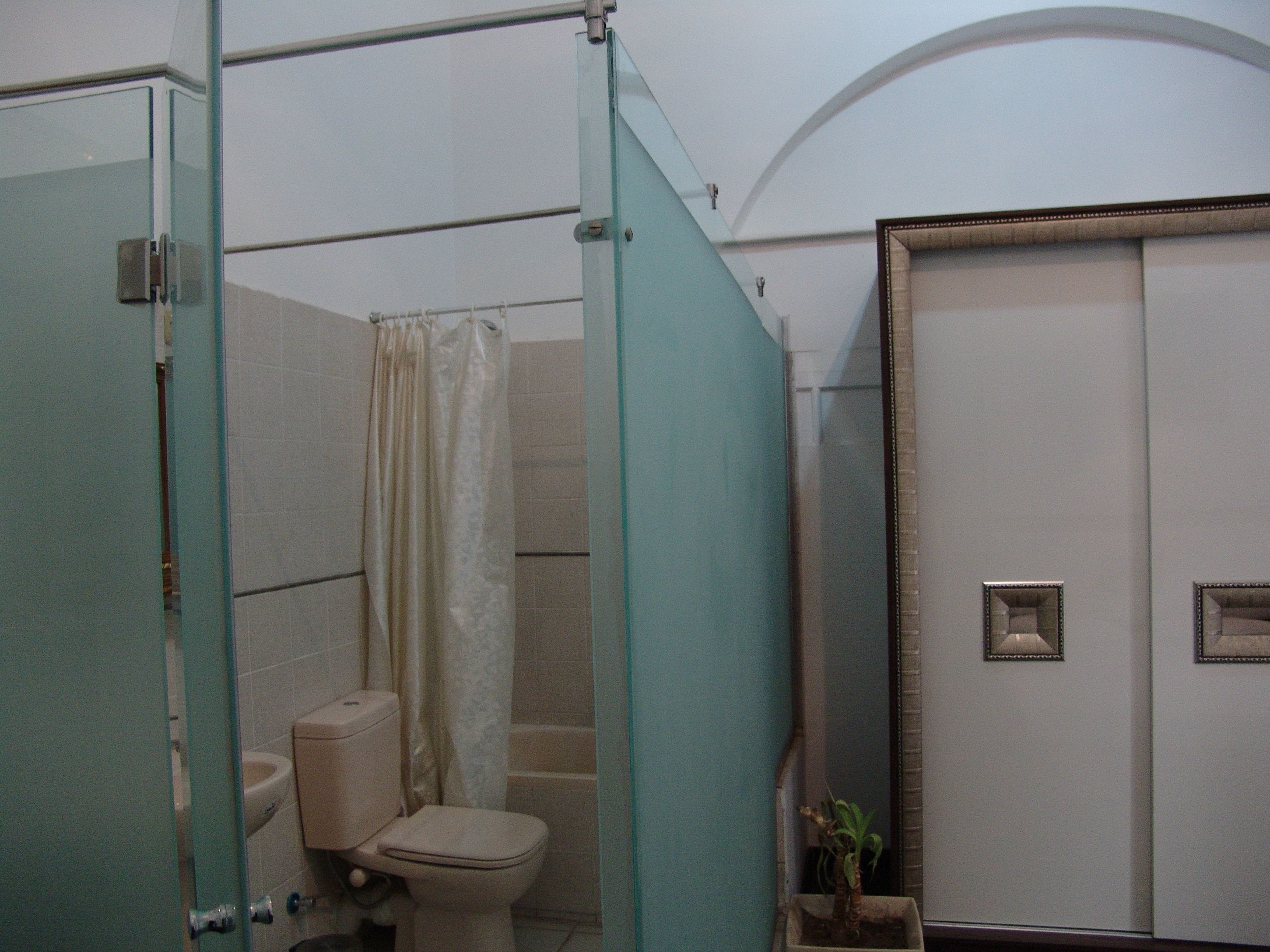 Separate tub and shower