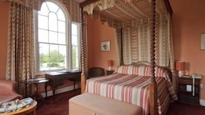 Phòng đôi, có phòng tắm riêng (Four Poster - Forthampton)