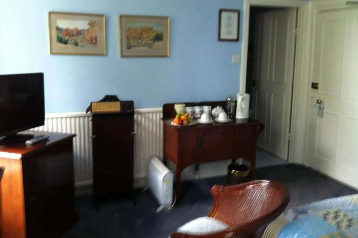 Desk, iron/ironing board, free WiFi, bed sheets