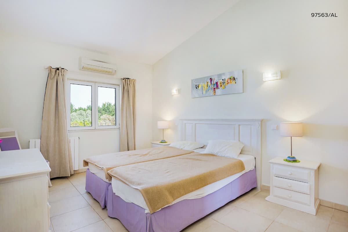Apartment T3 Superior | 3 bedrooms, in-room safe, individually decorated, individually furnished
