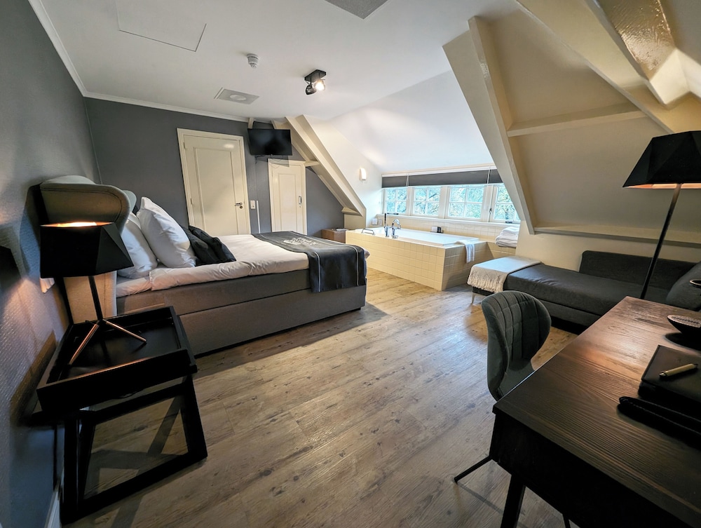 Landgoed De Uitkijk by null