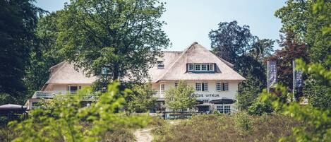 Façana frontal de l'allotjament