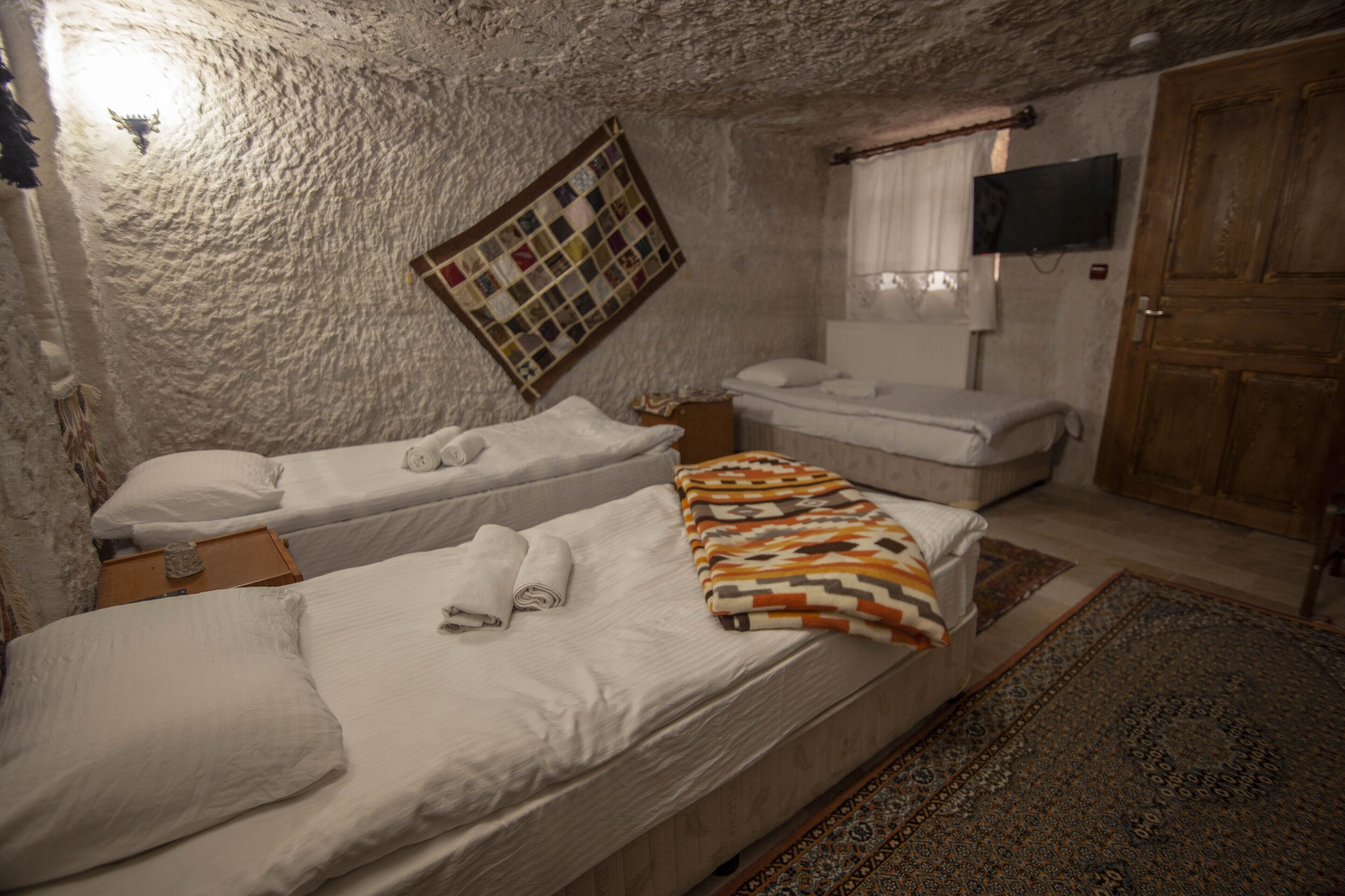 Photo - Seven Rock Cave Hotel