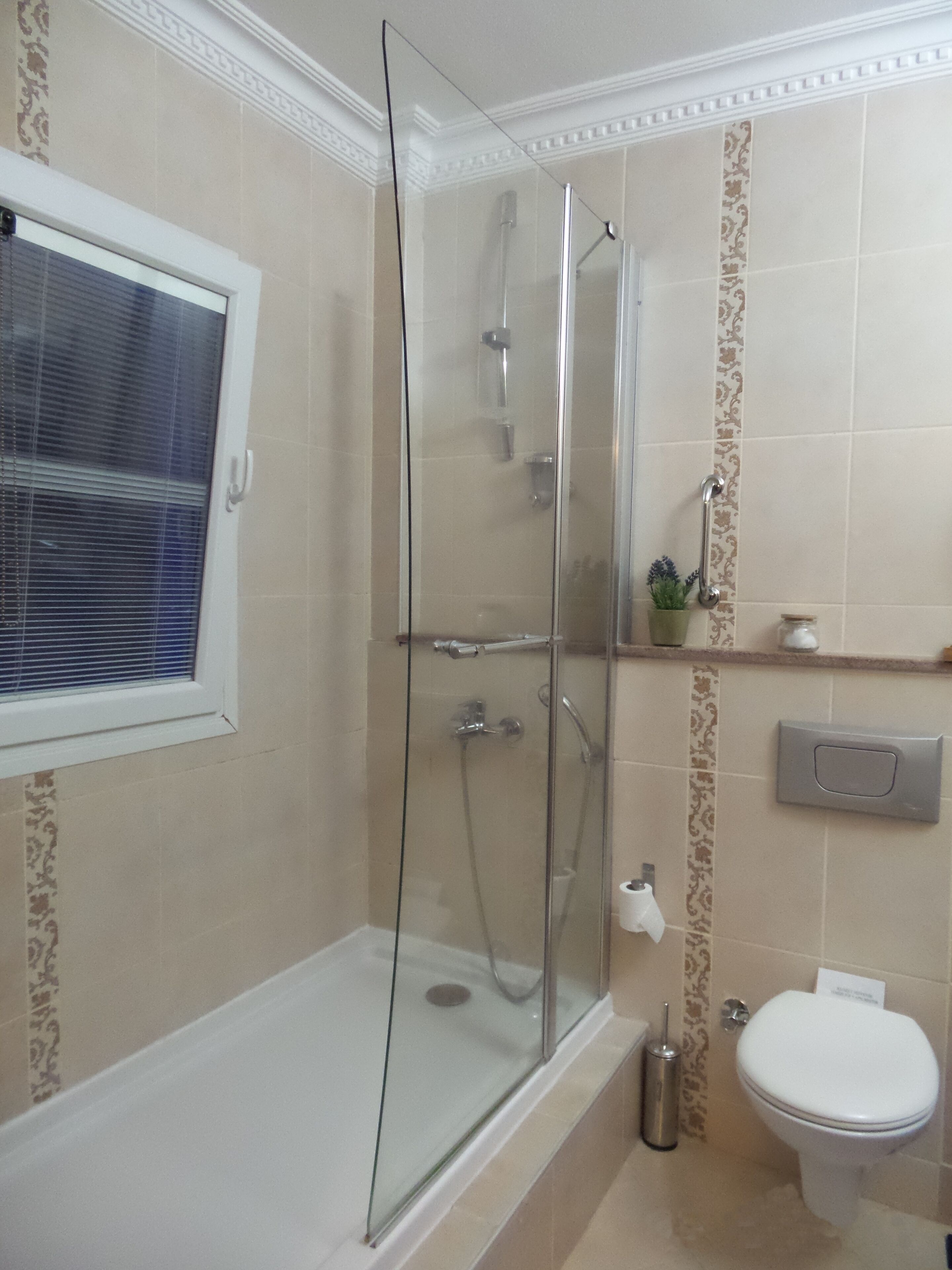 basic tent | bathroom | bathtub, hair dryer, towels