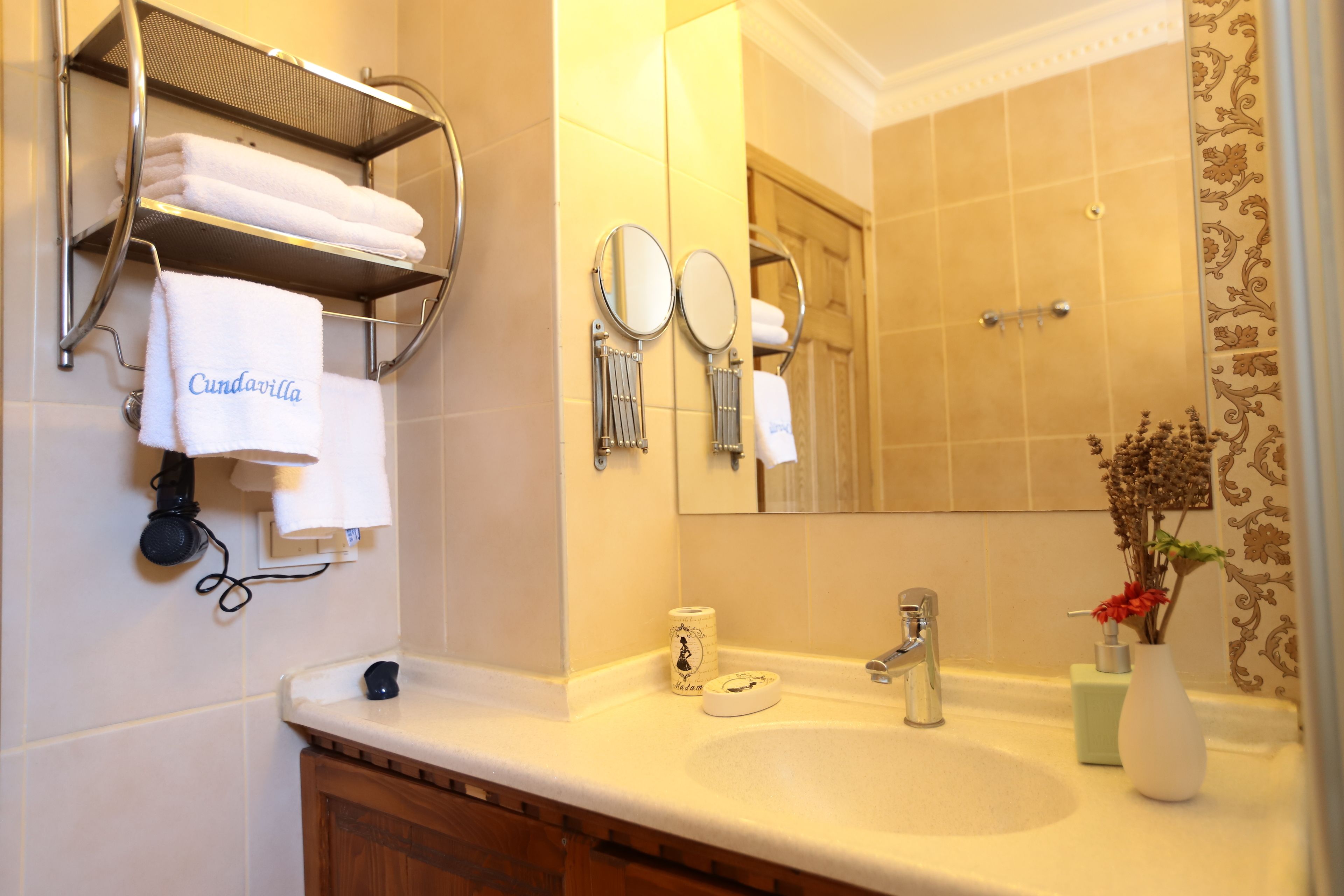 1 bedroom, premium bedding, in-room safe, soundproofing