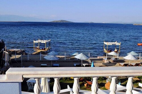 Cundavilla Hotel & Suites