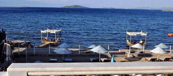 Cundavilla Hotel & Suites