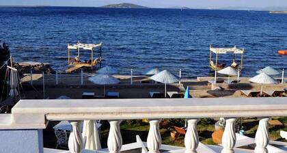 Cundavilla Hotel & Suites