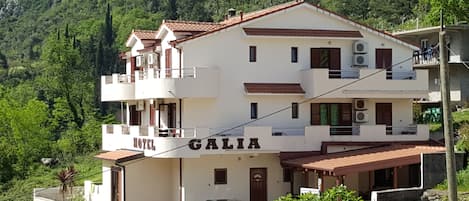 Voorkant van accommodatie