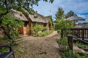 Malachite Cottage | Cofres nos quartos