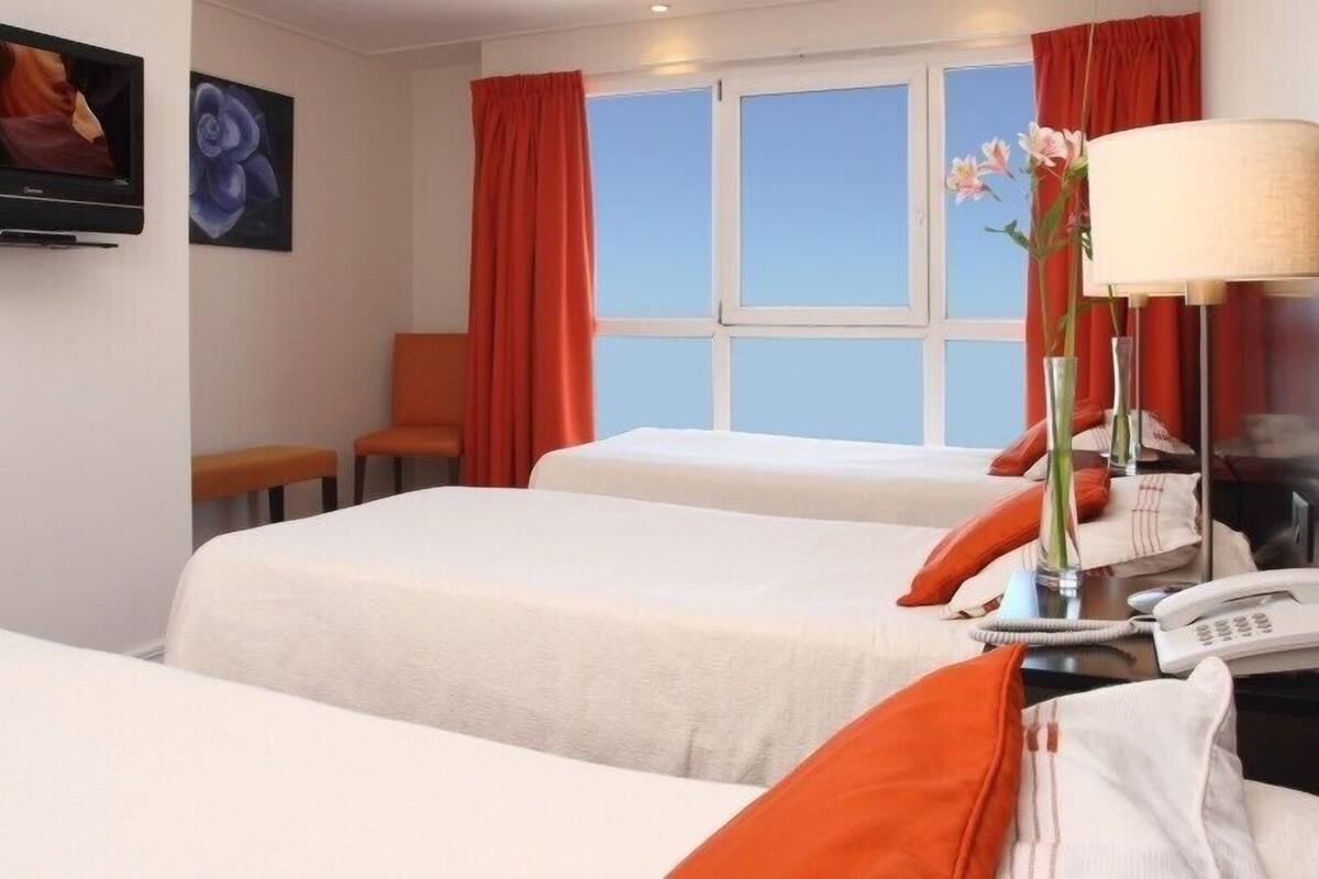 Deluxe Triple Room, City View