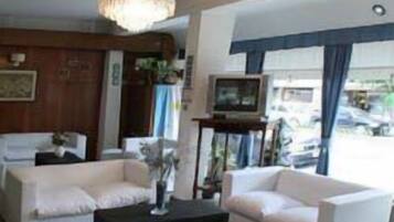 Área de estar no saguão