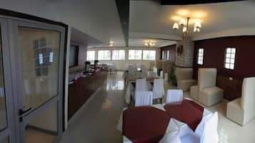 Café da manhã continental grátis todos os dias