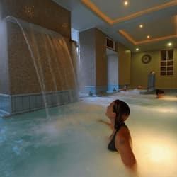 Couples treatment room(s), sauna, hot tub, hot springs/mineral springs