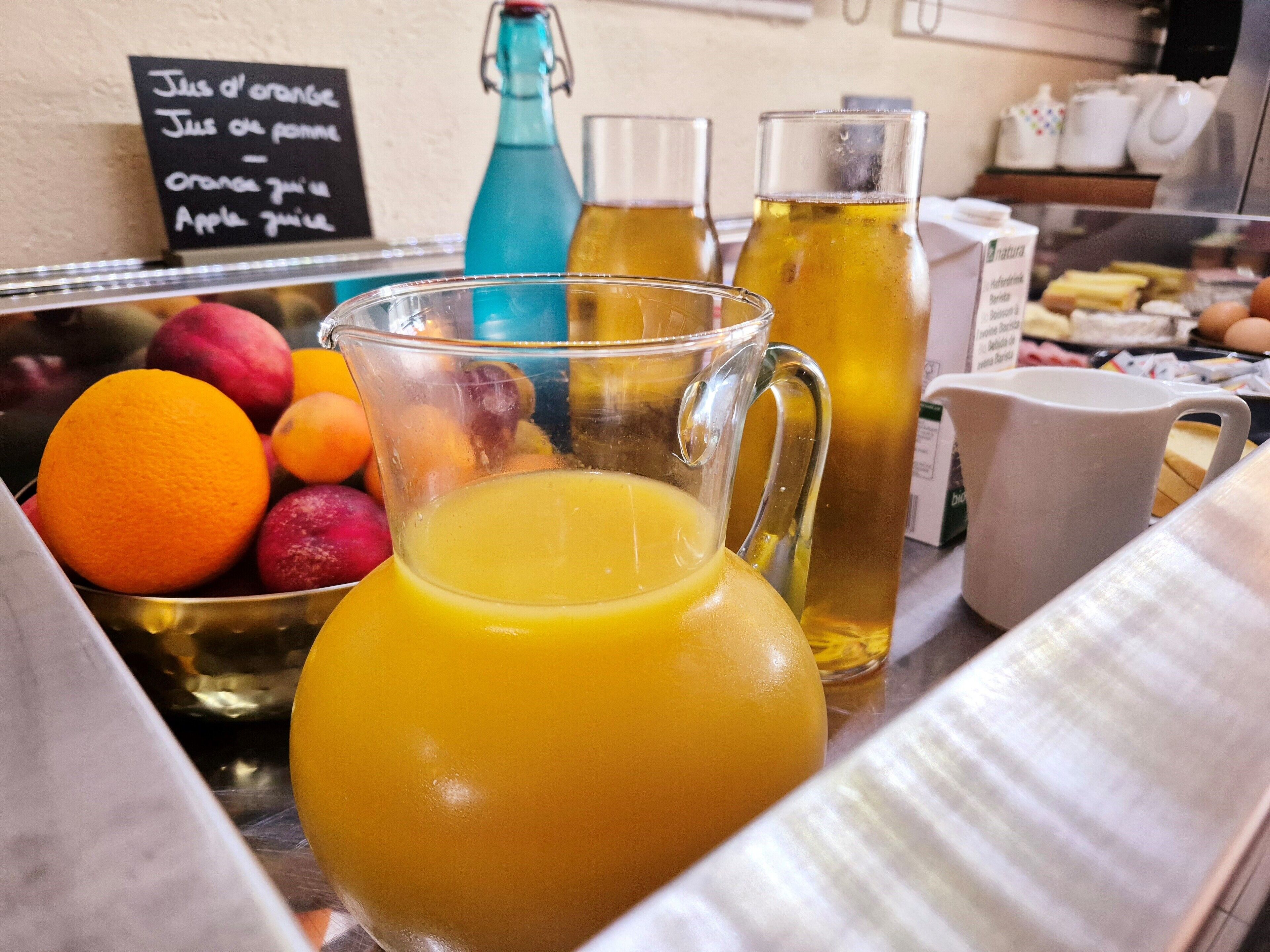 lunch and dinner served, regional cuisine