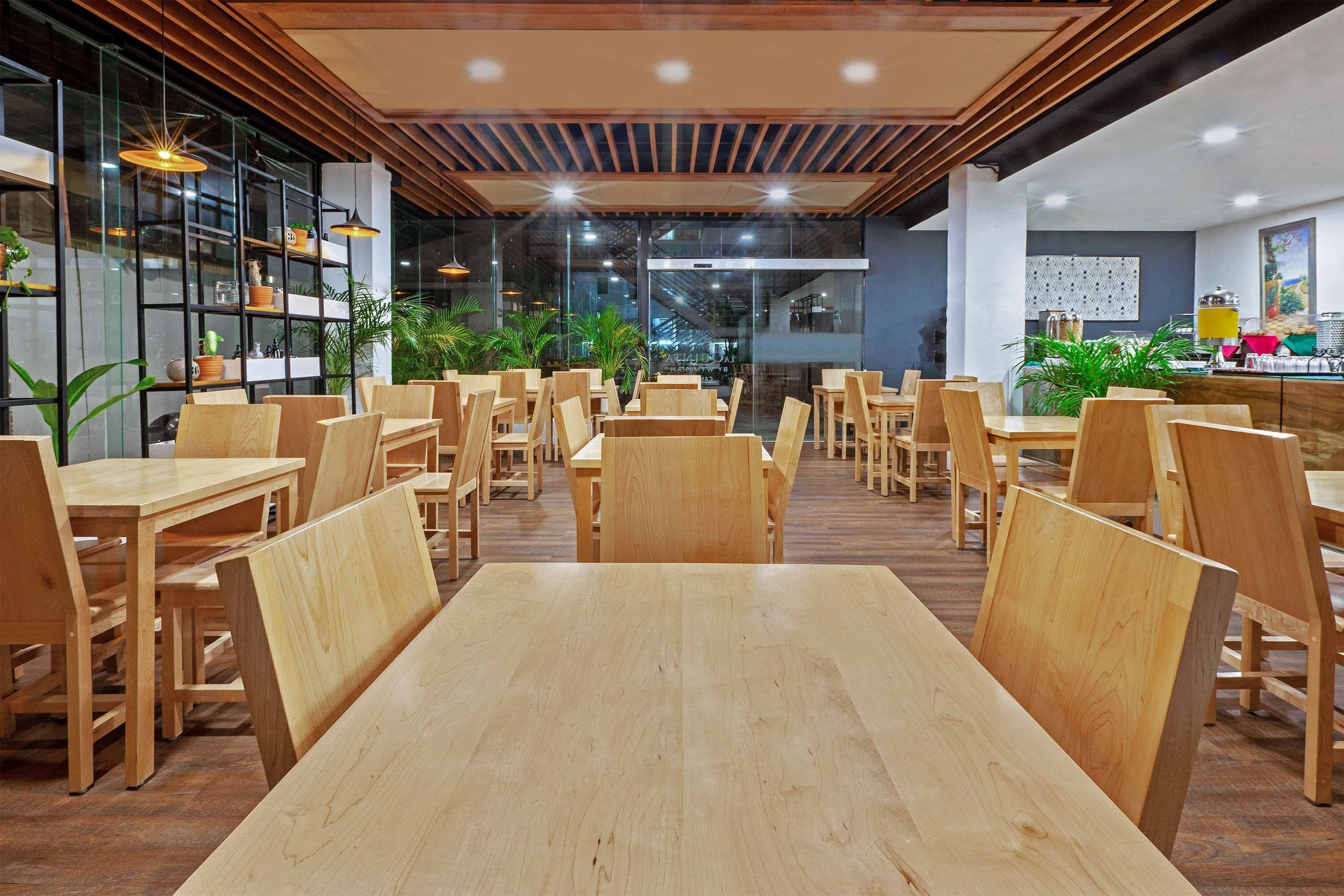 Café da manhã com buffet todos os dias (MXN 266 por pessoa) 