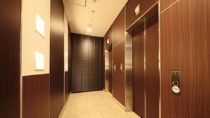Sınıflandırılmamış resim, 34 üzerinden 5, düğme