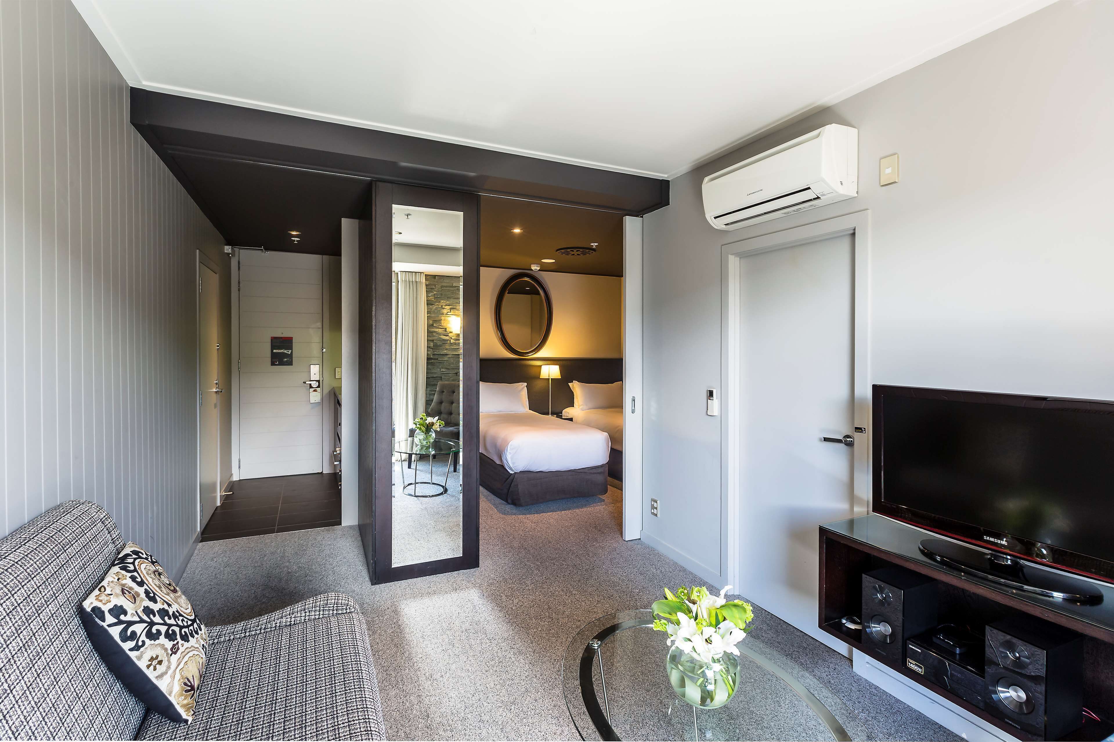 in-room safe, soundproofing, free wifi, bed sheets