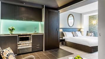 Quarto, acessível, para não fumantes | Cozinha privada | Geladeira