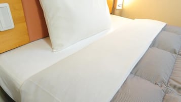 Down duvets, free wired Internet